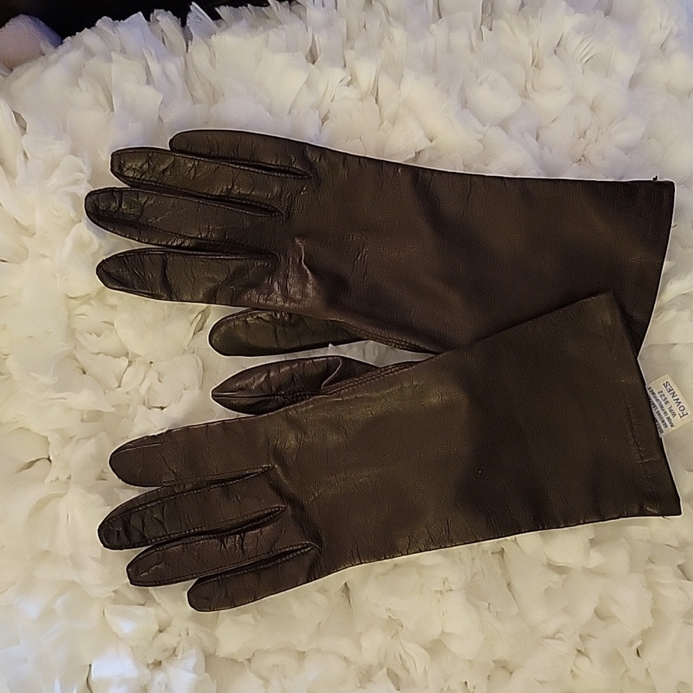 Fownes brown genuine leather gloves 100% Antron lining Size 7 1/2 Like New…
